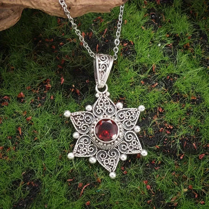 Τζεσίτρα Καρμαλίθ Κολιέ | Λευκόχρυσο