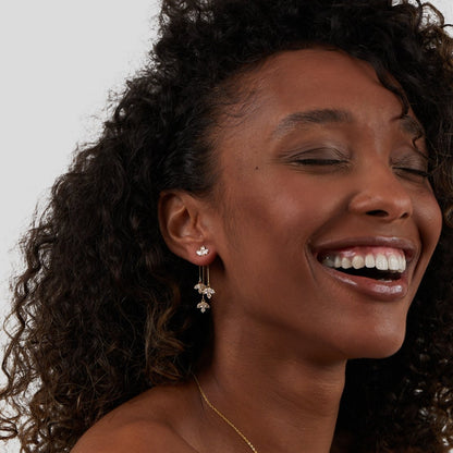 Κομψά σκουλαρίκια καταρράκτη